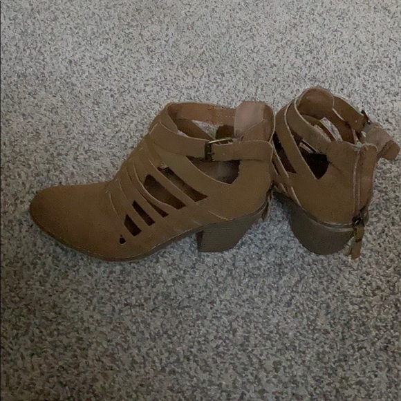 Guess booties - Picture 3 of 3